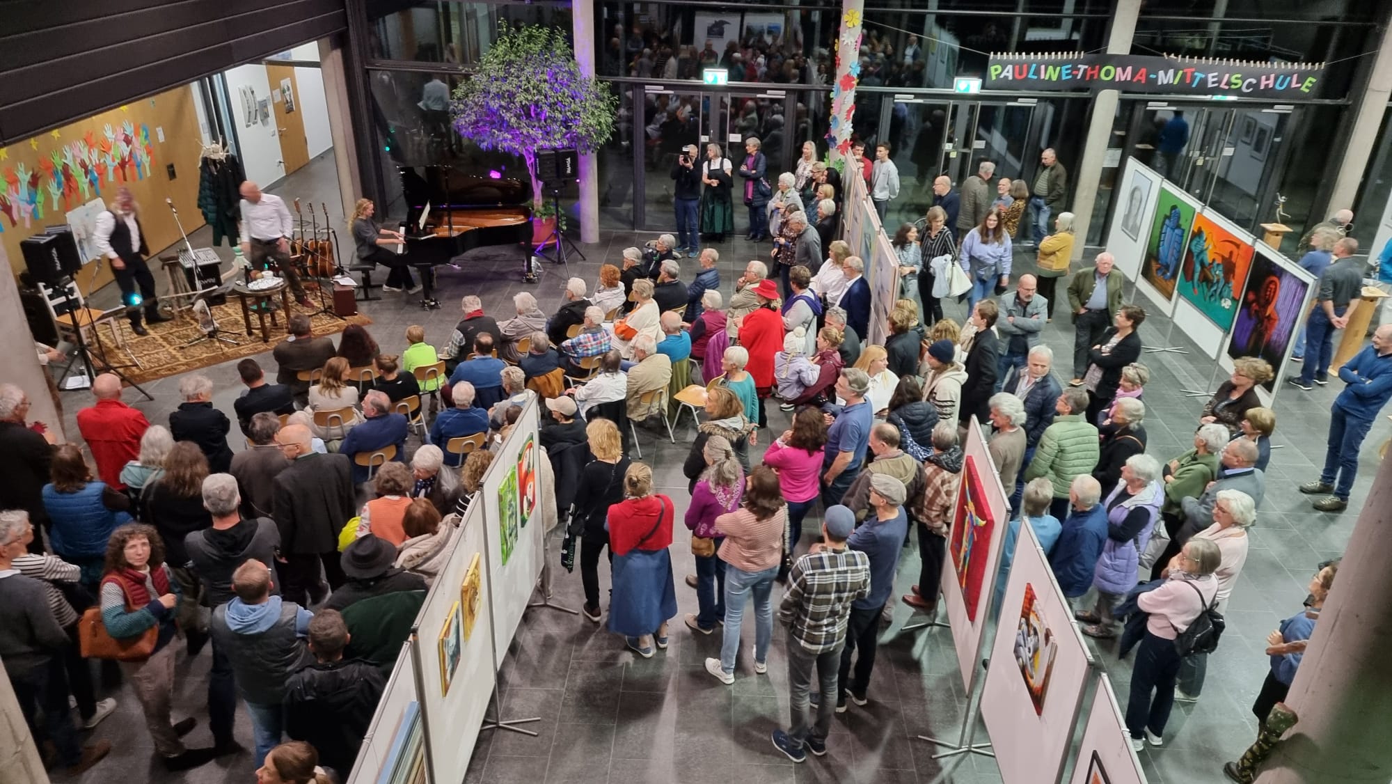 Vernissage der 45. Jahresausstellung der Kolbermoorer Künstler